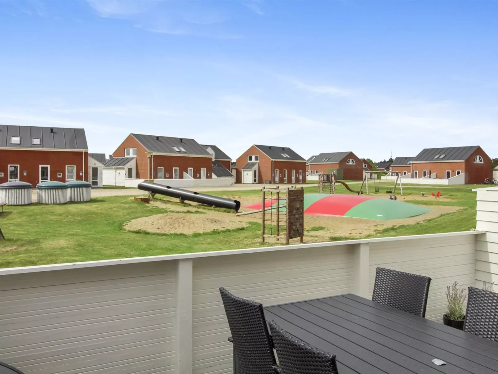 "Héléne" - 2.3km from the sea-Binnen