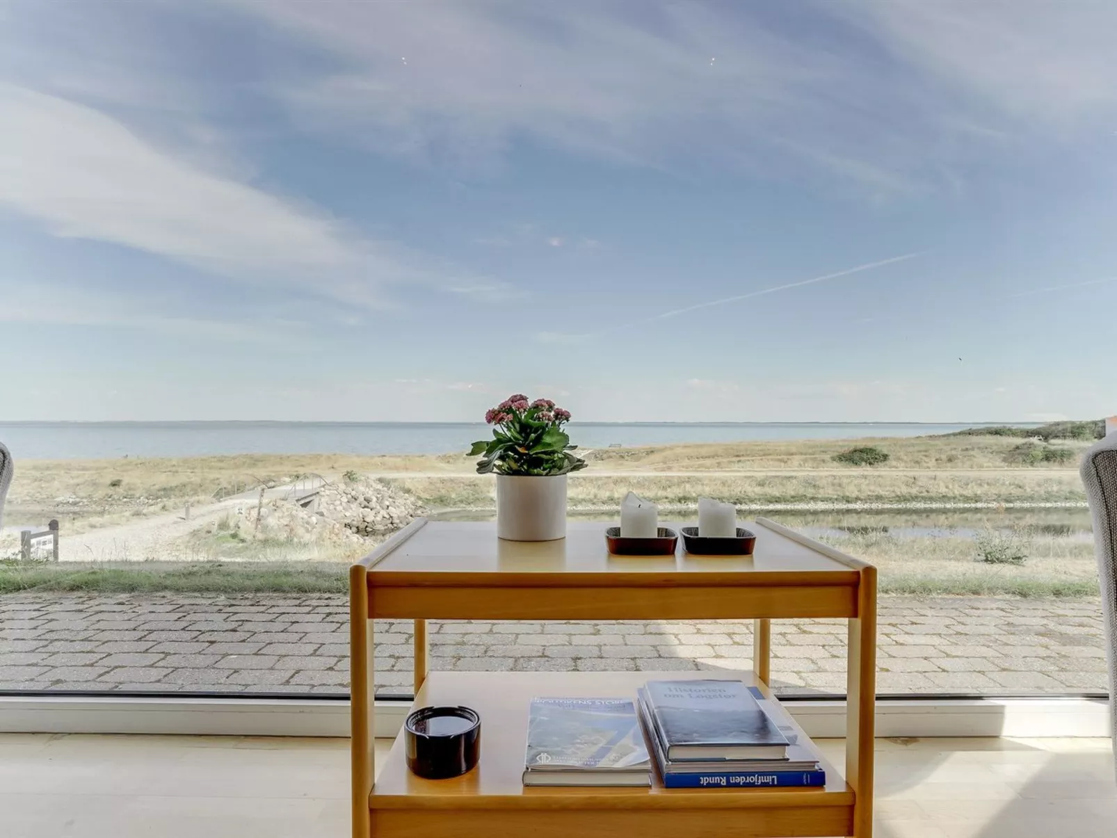 "Yorrick" - 50m to the fjord-Binnen