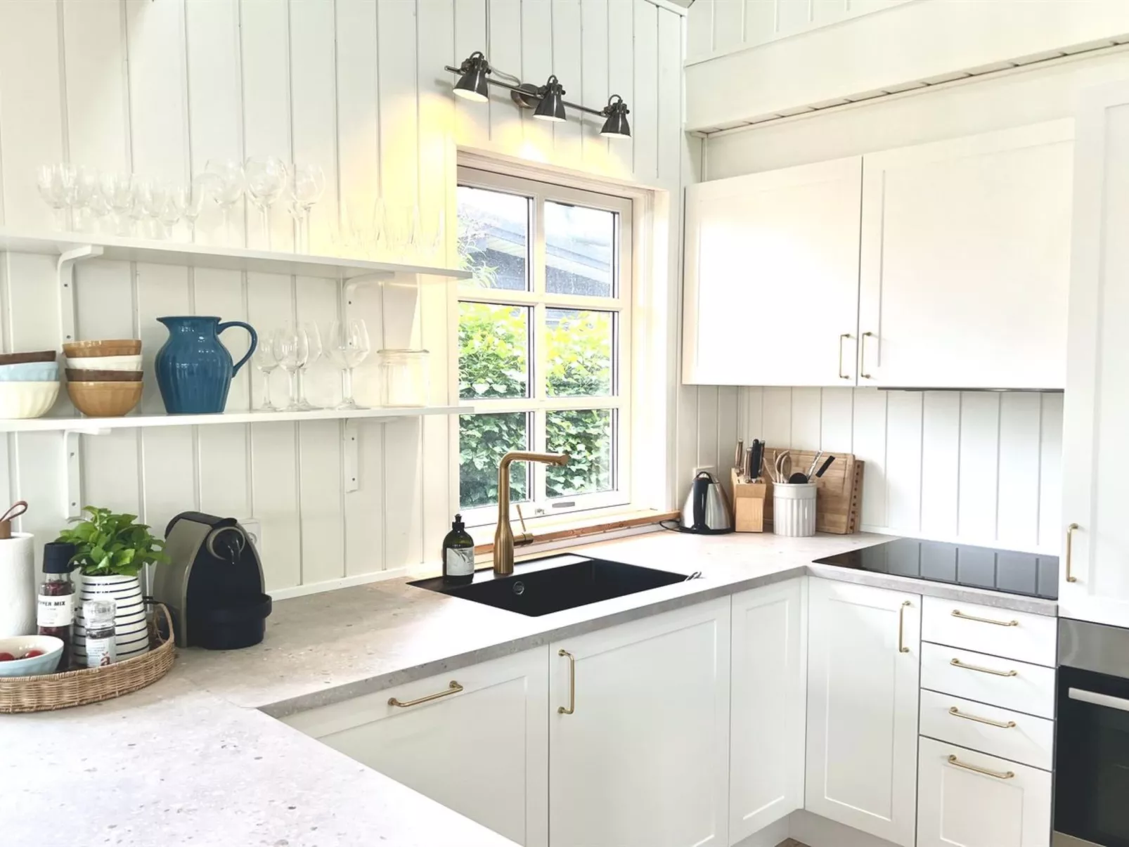 "Ajvi" - 50m from the sea-Binnen