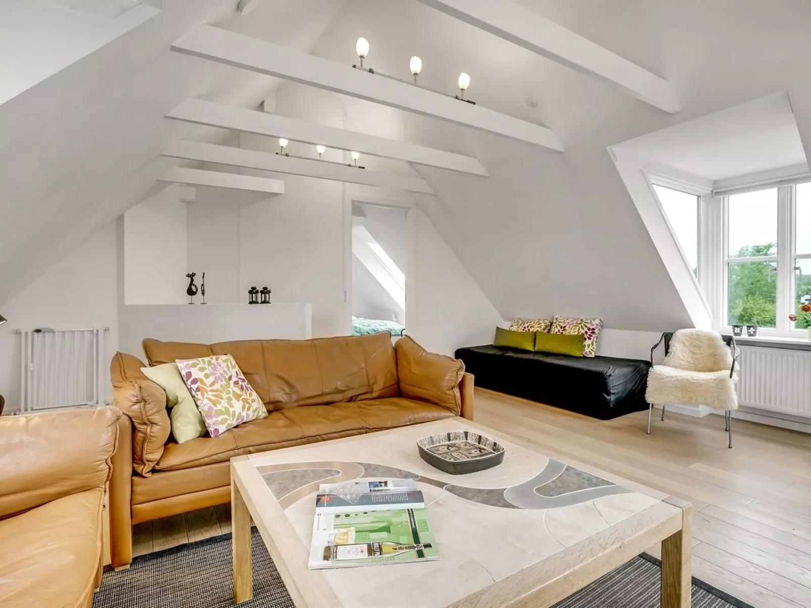 "Gullan" - 75m from the sea-Binnen