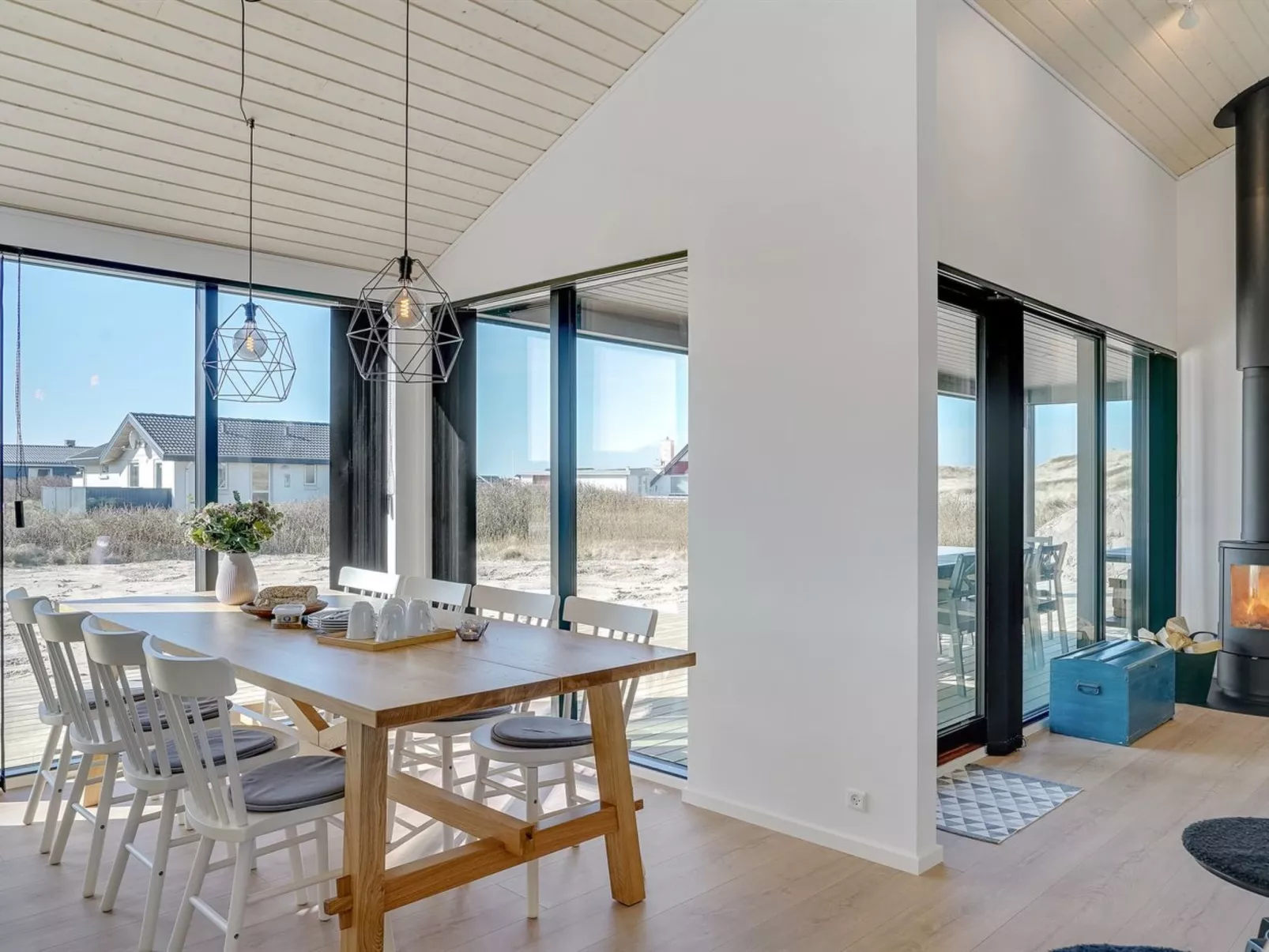 "Aiko" - 50m from the sea-Binnen