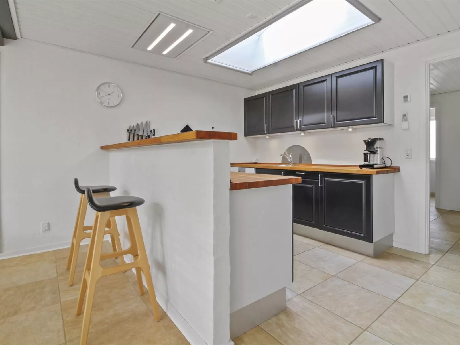 "Vieno" - 2.6km from the sea-Binnen