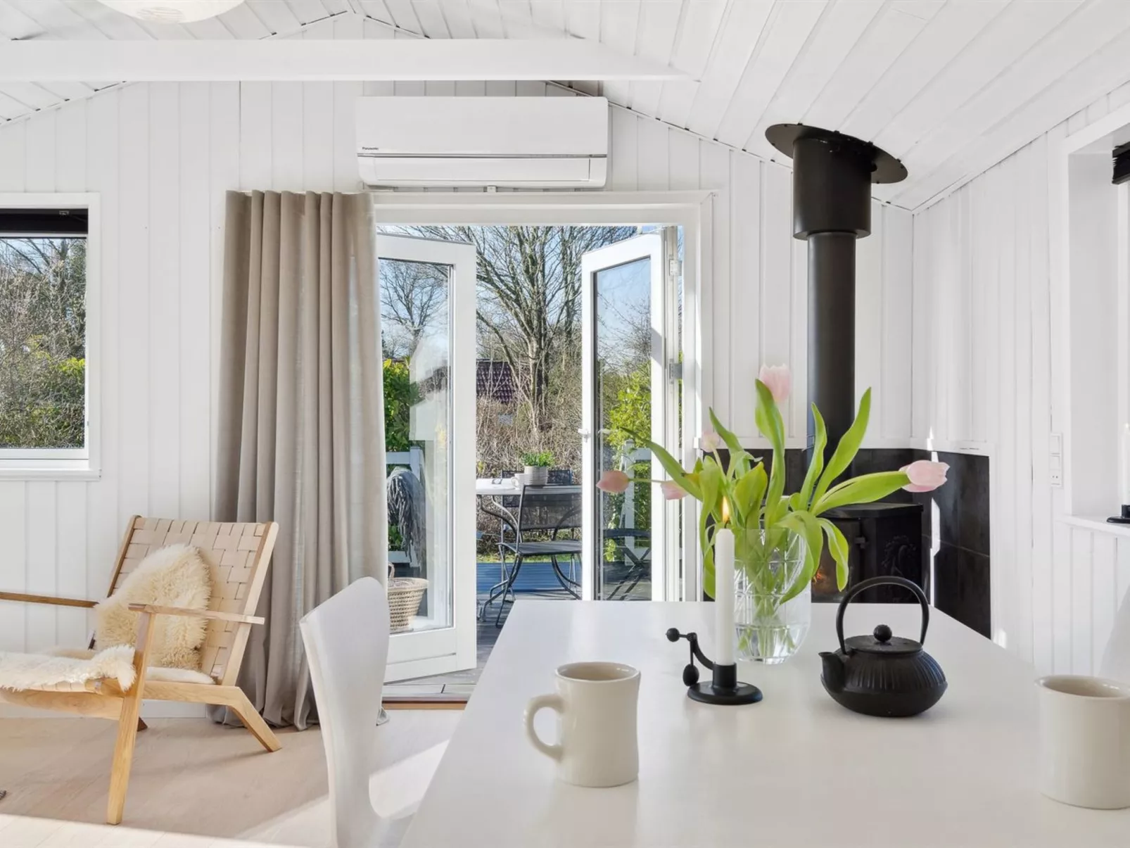 "Lelle" - 350m from the sea-Binnen