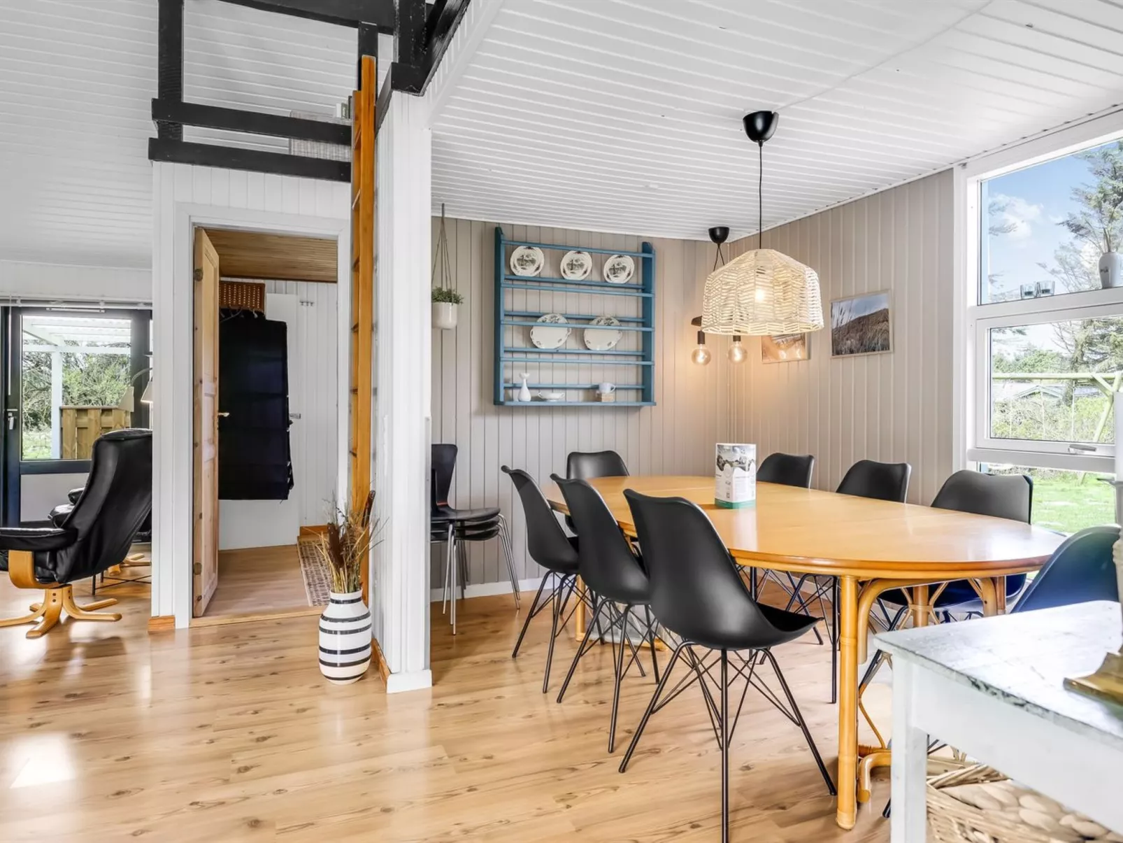 "Lempi" - 300m from the sea-Binnen