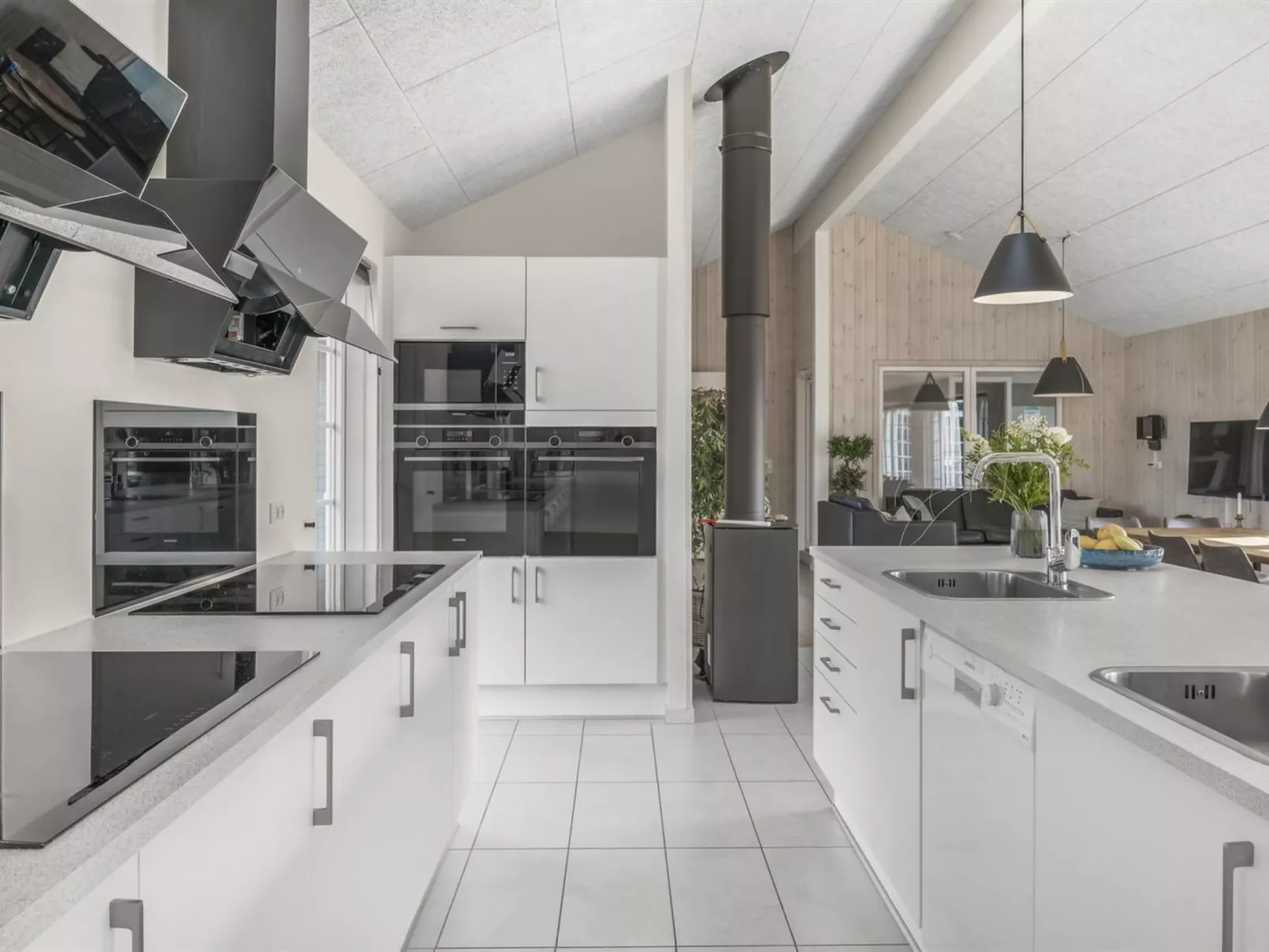 "Damita" - 350m from the sea-Binnen