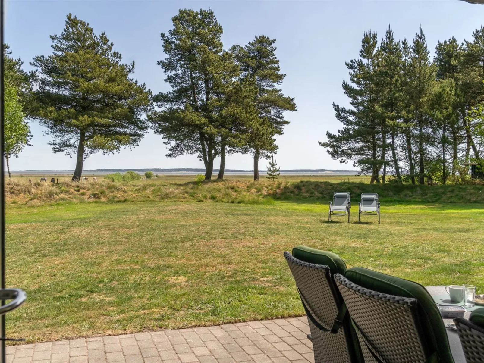 "Elny" - 500m to the fjord-Buiten