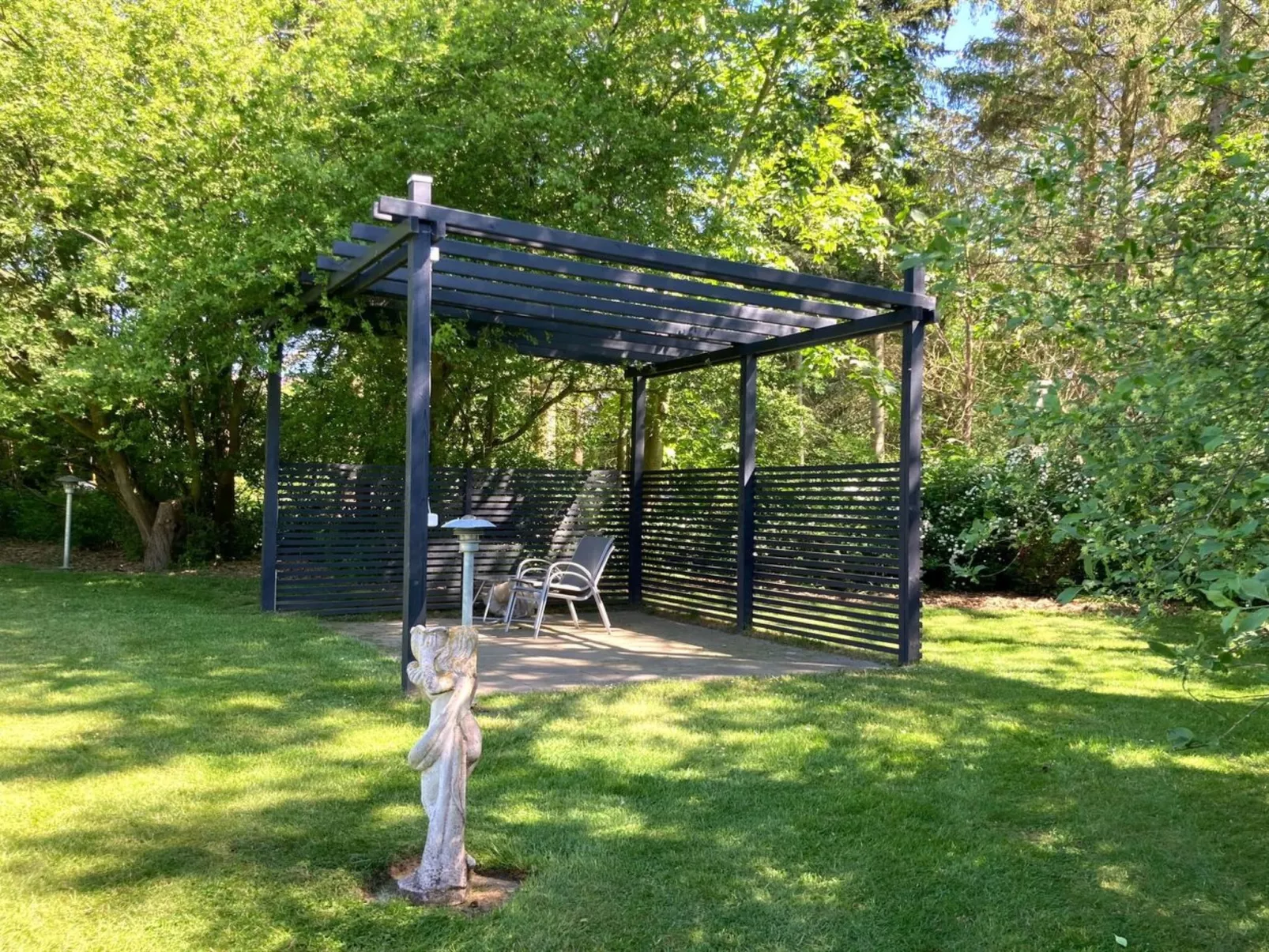 "Jeip" - 400m to the fjord-Buiten