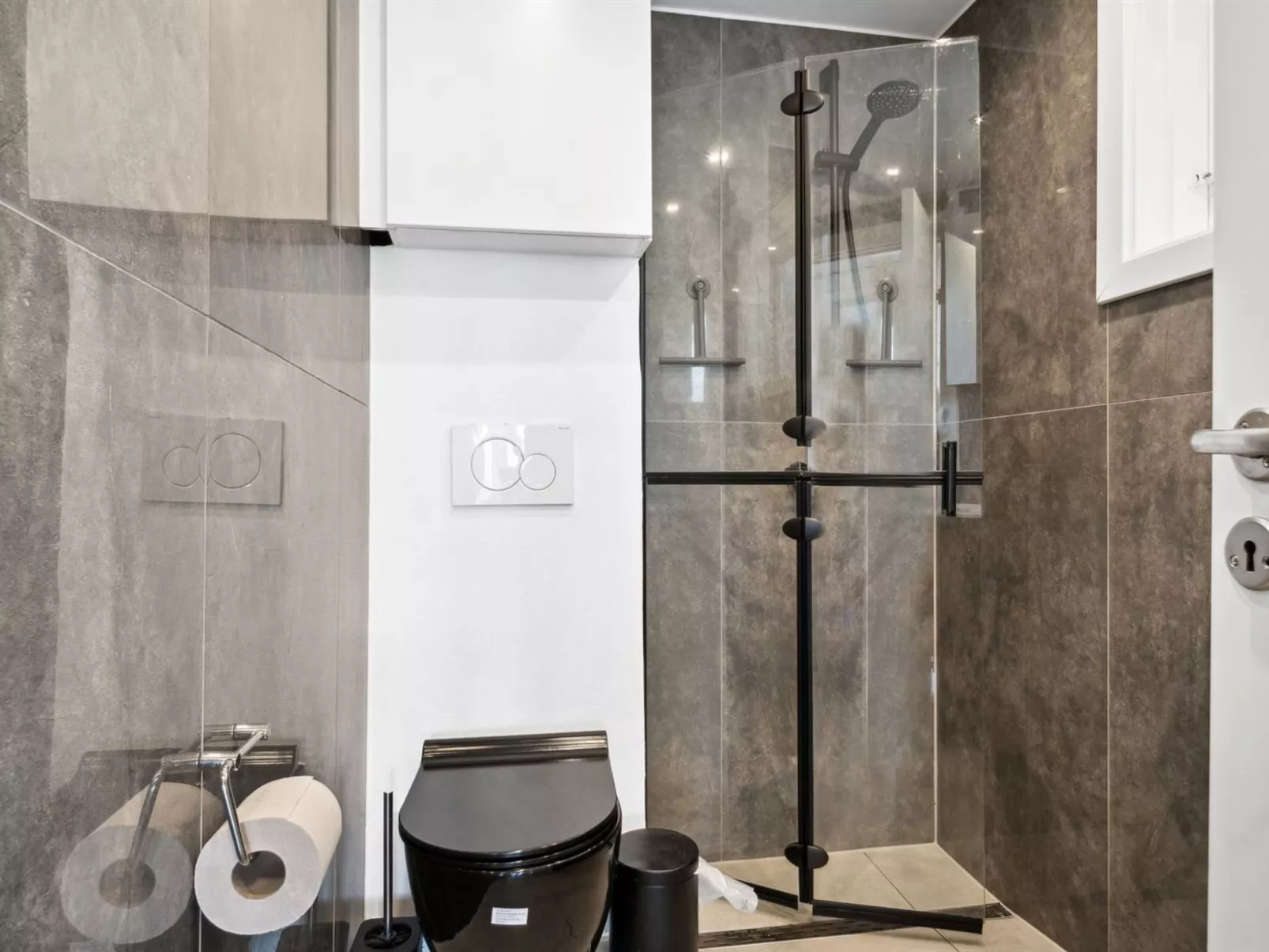 "Alimpij" - 5m from the sea-Binnen