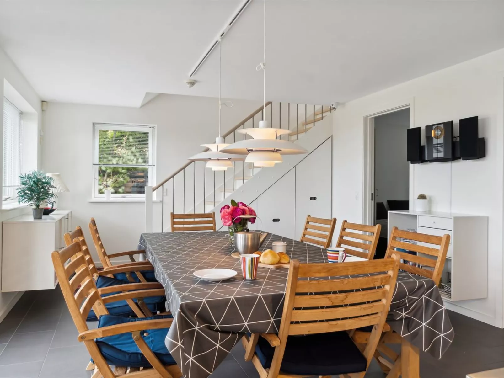 "Esme" - 30m from the sea-Binnen