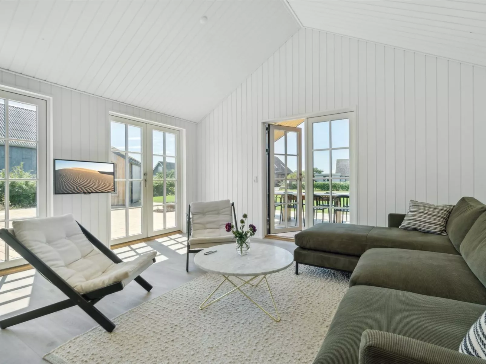 "Ottmar" - 150m from the sea-Binnen