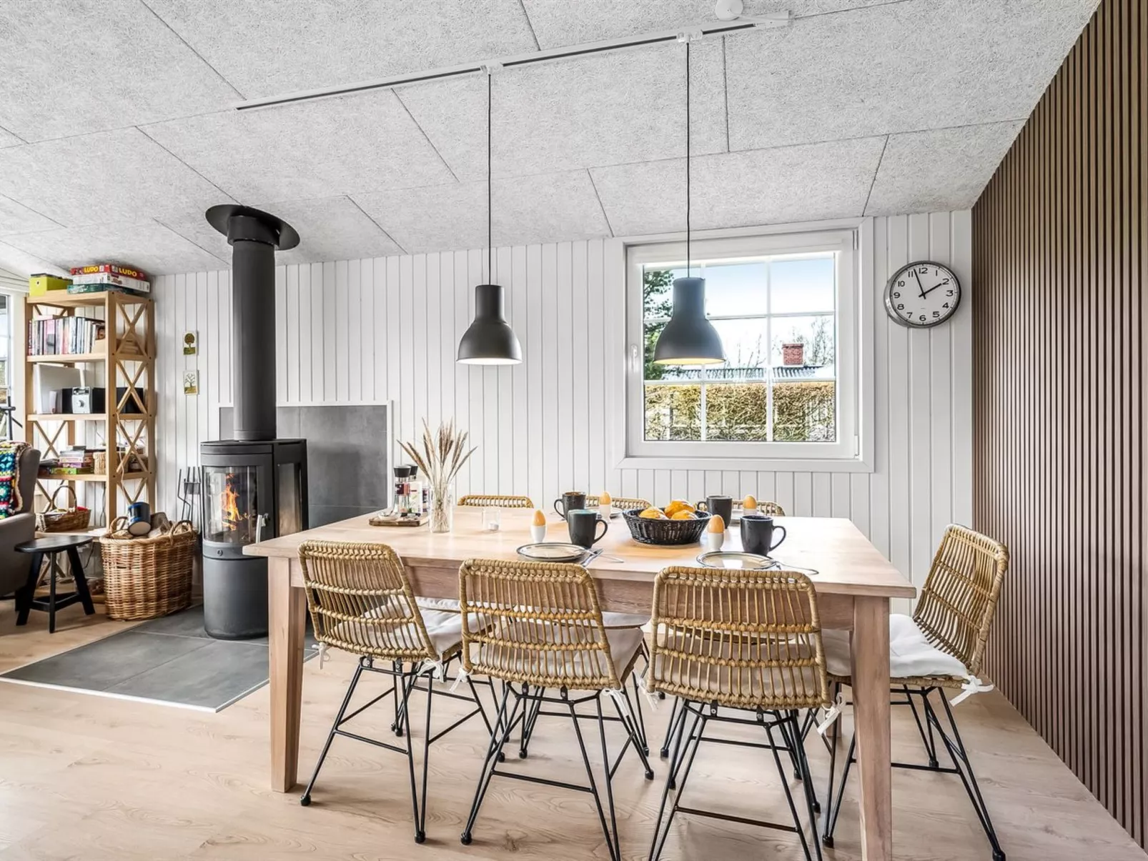 "Ludvika" - 300m to the fjord-Binnen