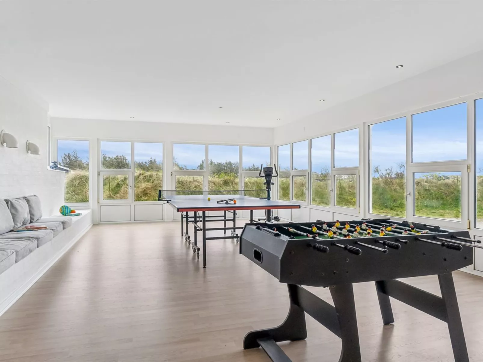 "Ajvi" - 900m from the sea-Binnen