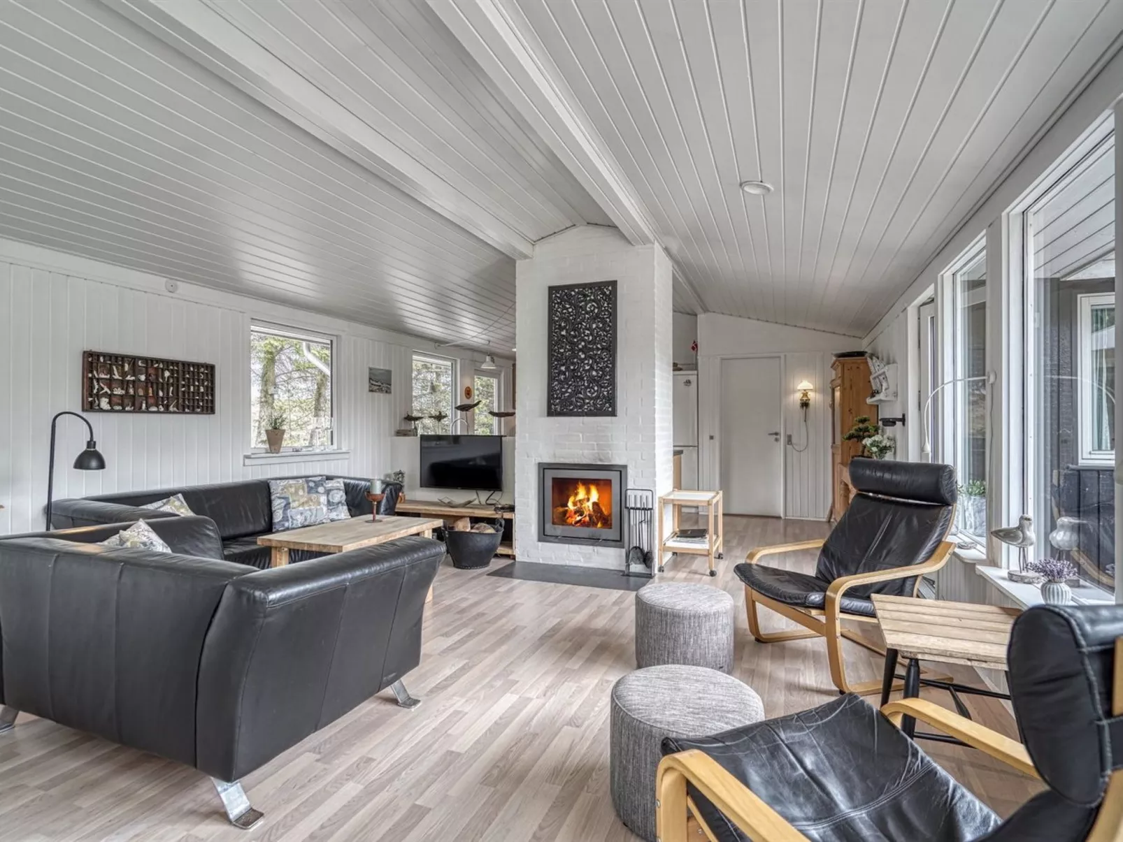 "Taneli" - 2.2km from the sea-Binnen