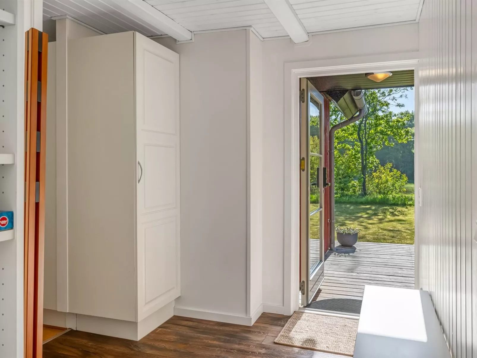 "Soile" - 12km from the sea-Binnen