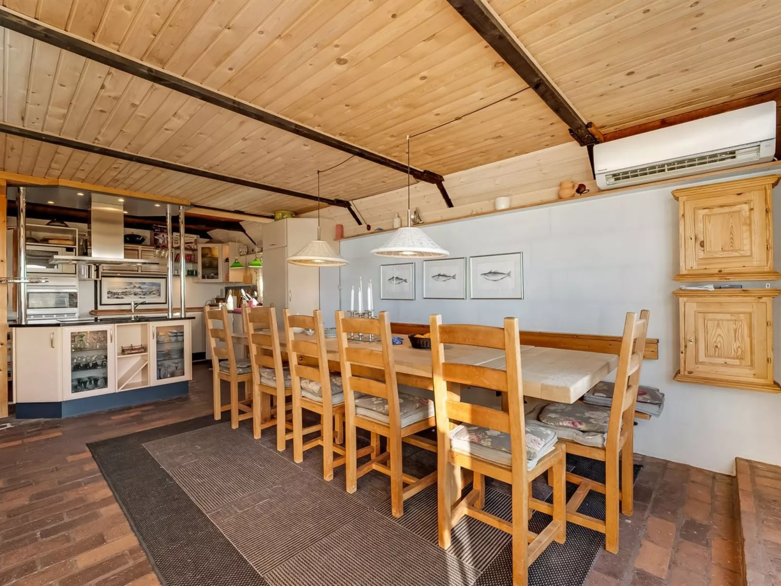 "Kurt" - 75m from the sea-Binnen