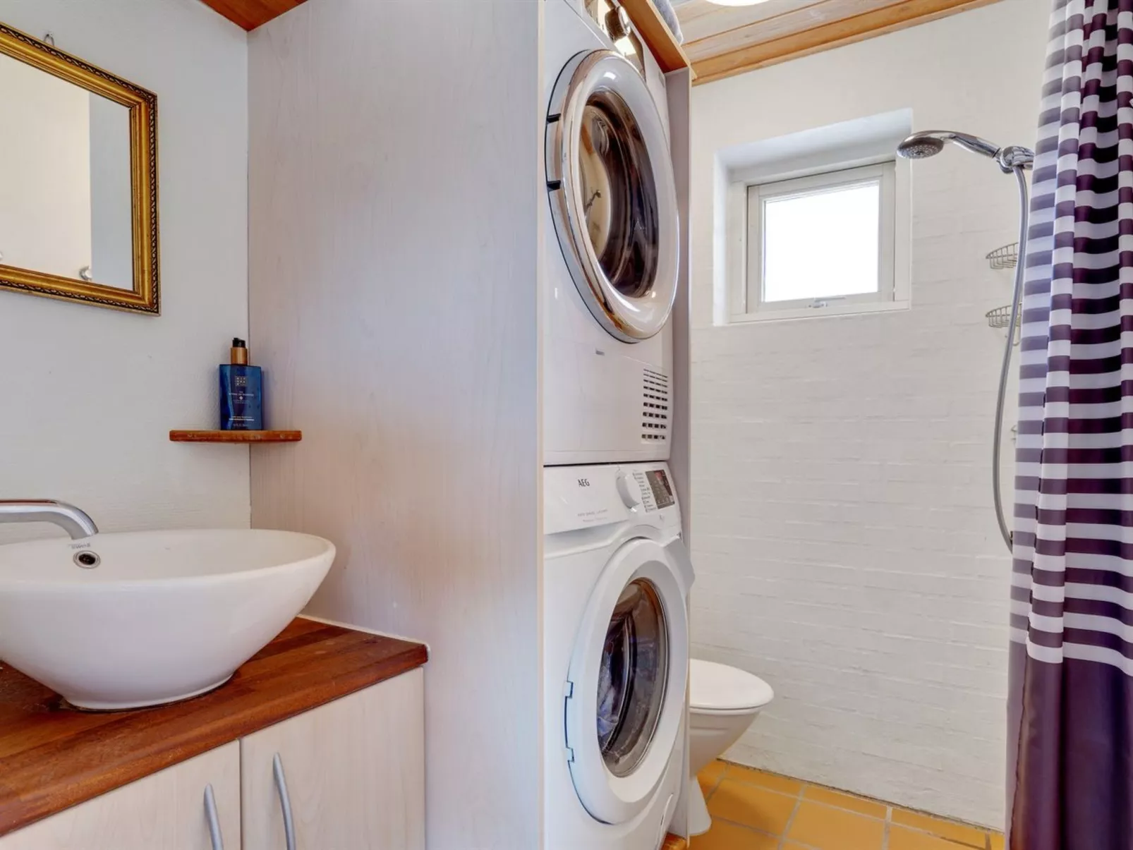 "Ljubinko" - 50m from the sea-Binnen