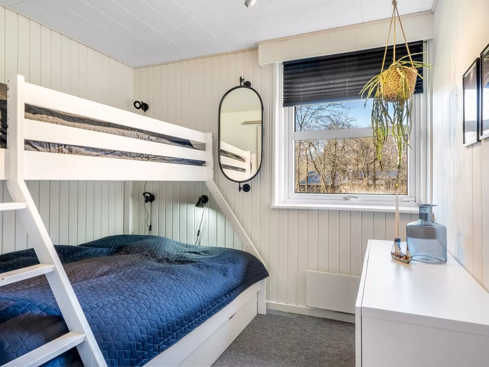 "Karmen" - 250m to the fjord-Binnen