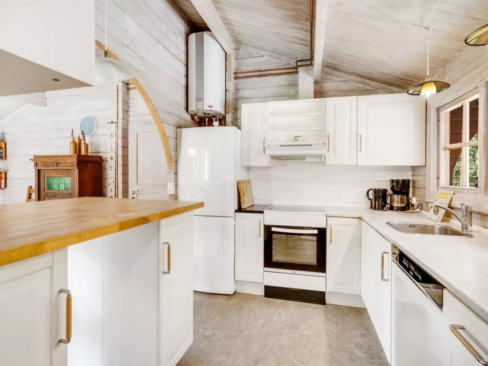 "Aisling" - 700m from the sea-Binnen