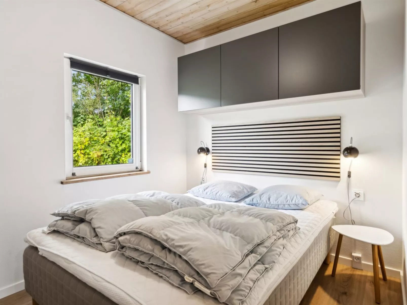 "Svenn" - 300m from the sea-Binnen