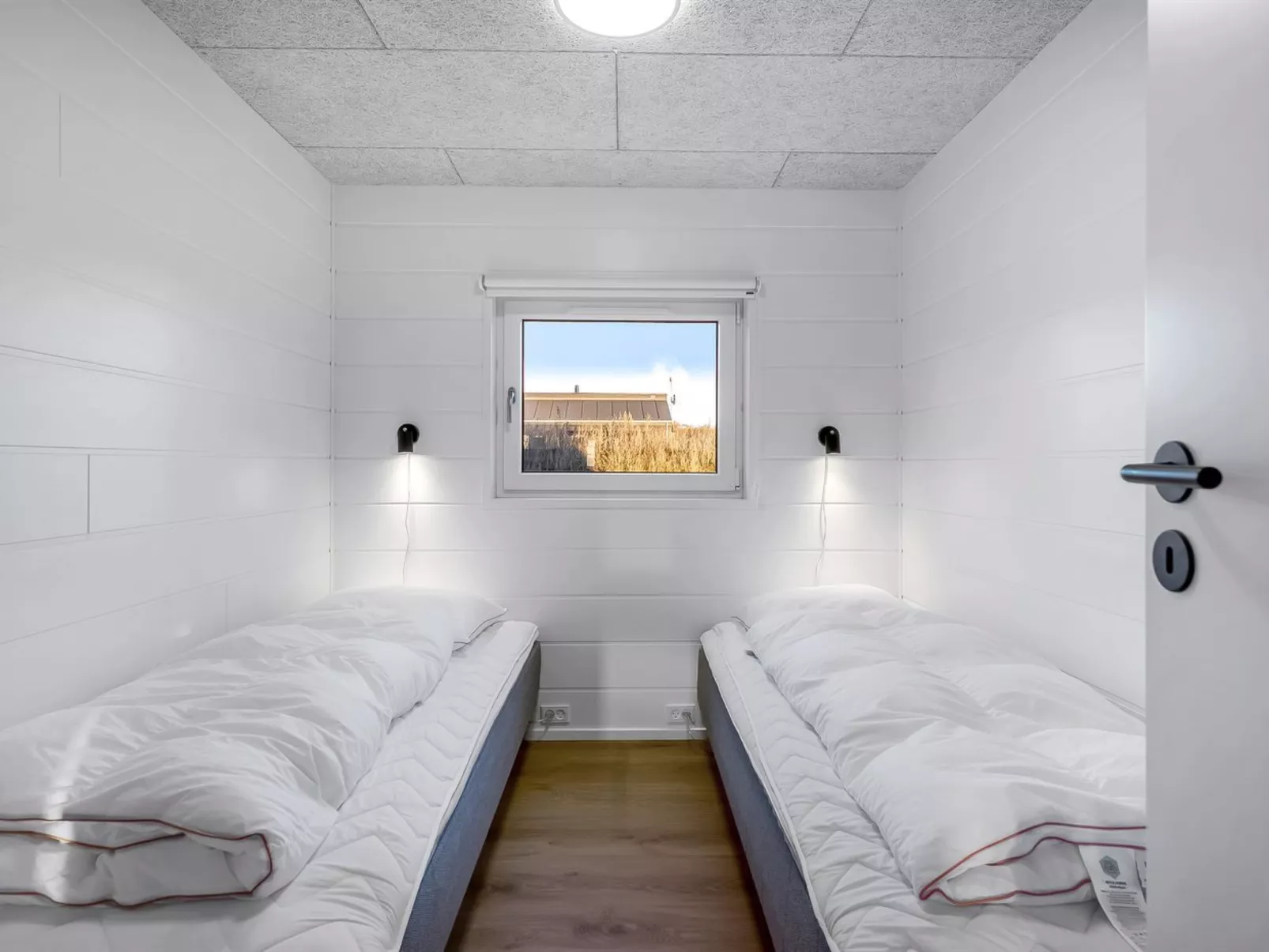 "Hana" - 800m from the sea-Binnen