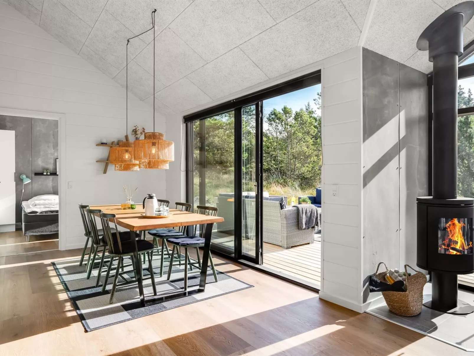 "Helga" - 900m from the sea-Binnen