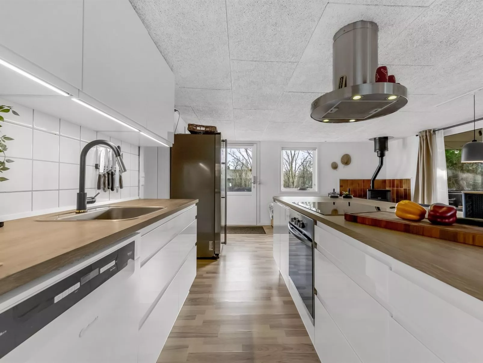 "Tiina" - 500m to the fjord-Binnen