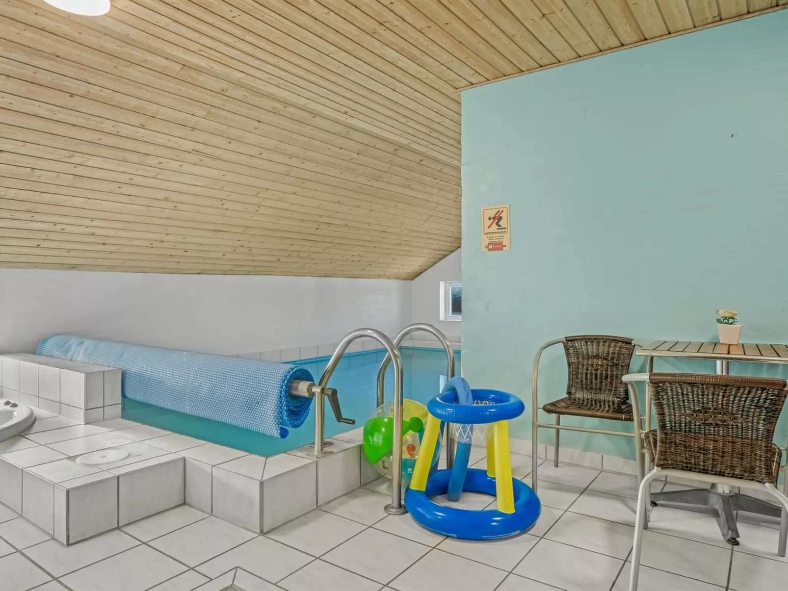 "Nikolce" - 300m to the fjord-Buiten