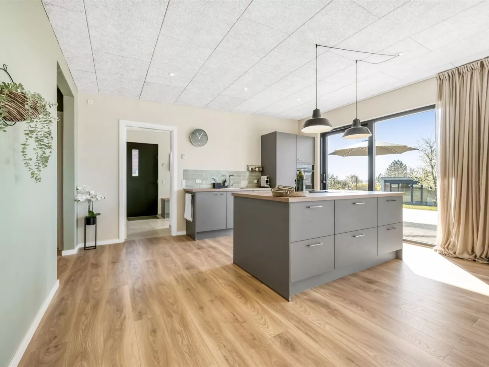 "Edvia" - 200m to the fjord-Binnen