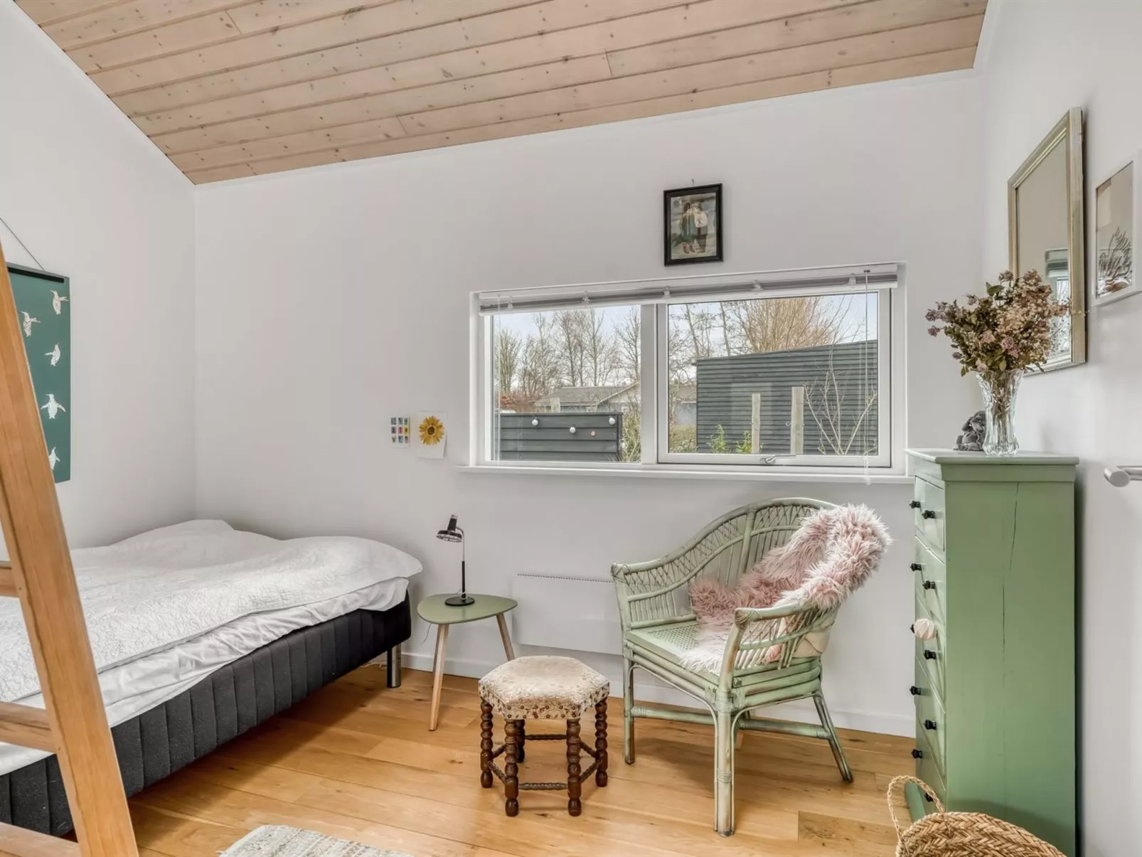 "Kato" -  from the sea-Binnen