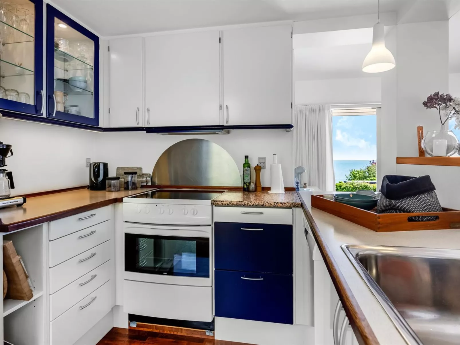 "Tobias" - 45m to the fjord-Binnen