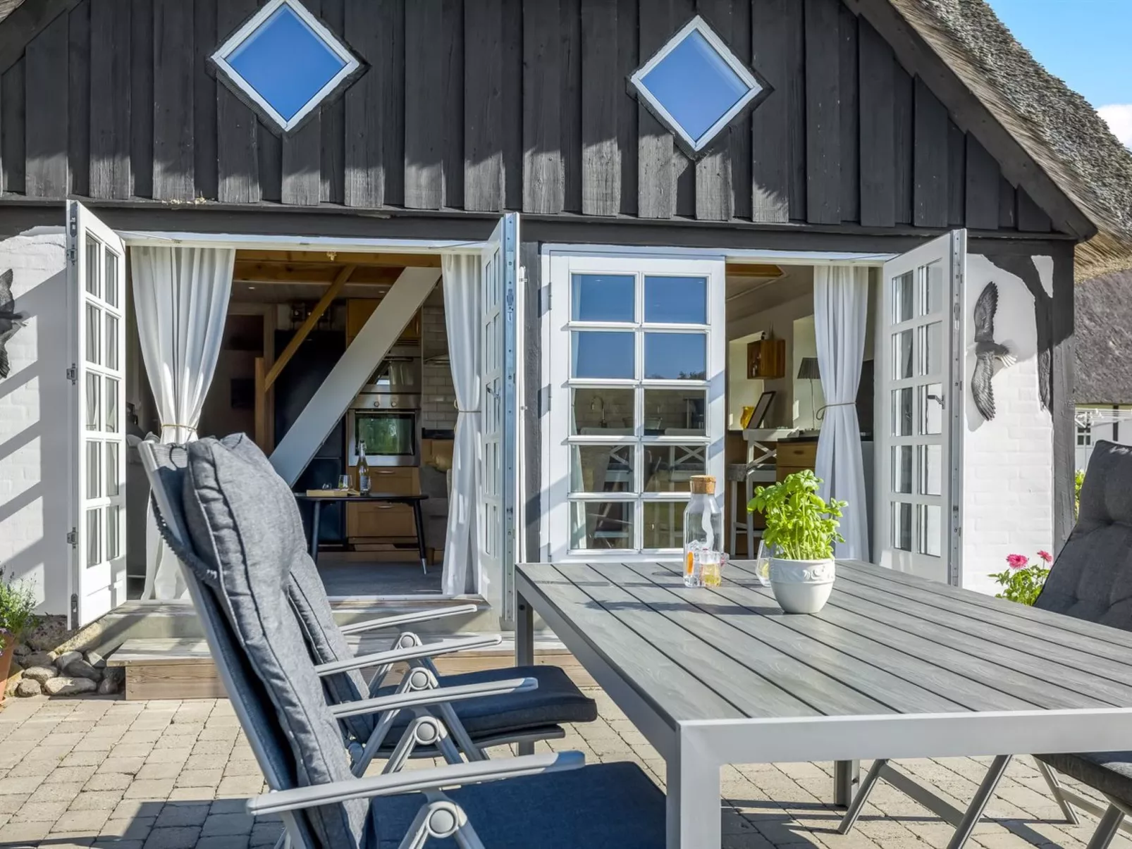 "Ronja" - 1.3km from the sea-Buiten