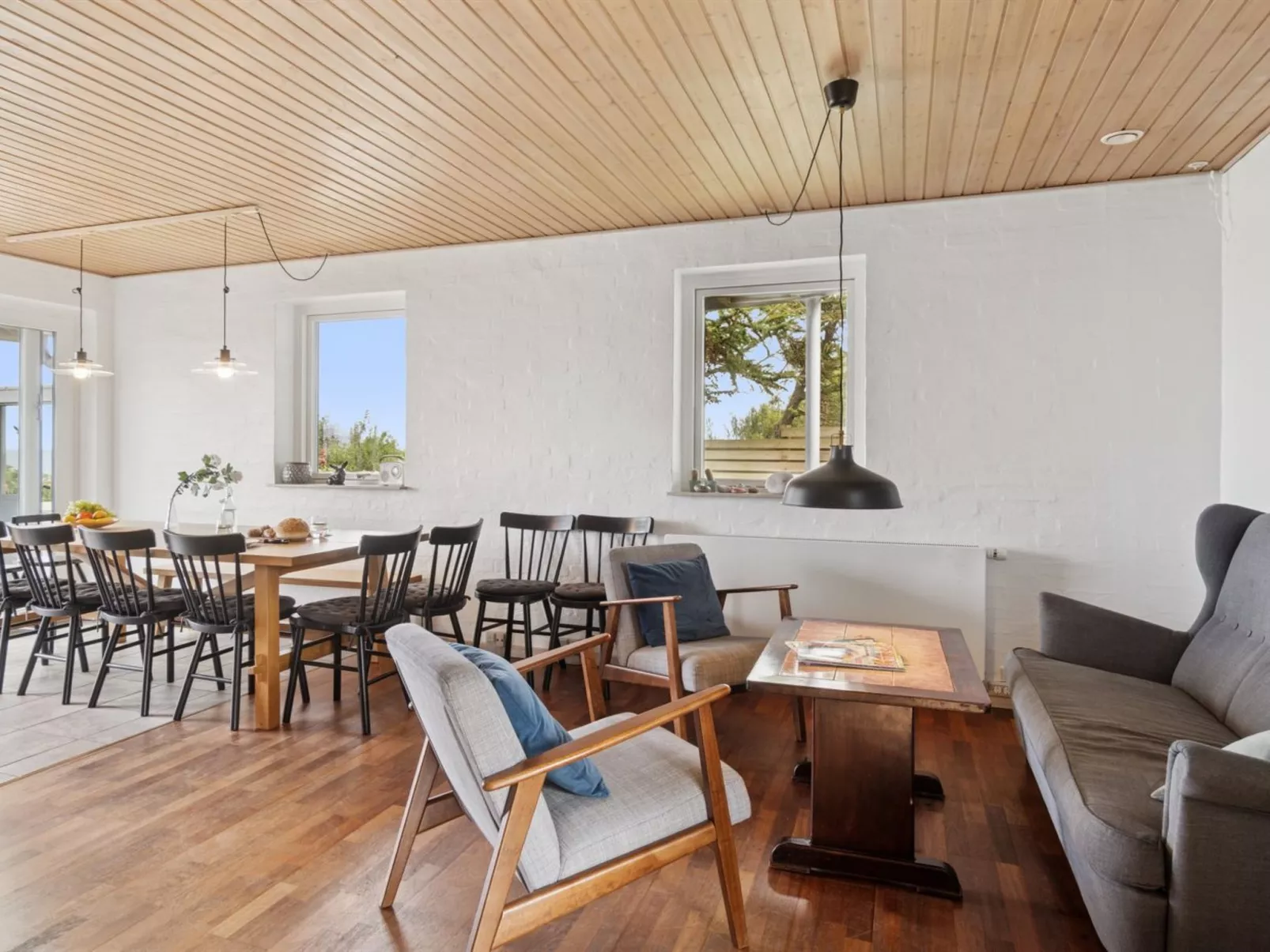 "Dzavid" - 50m from the sea-Binnen