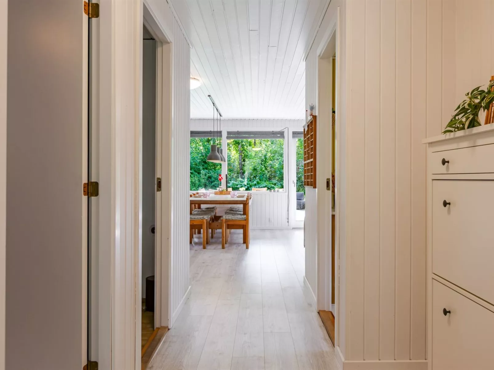 "Kennet" - 30km from the sea-Binnen