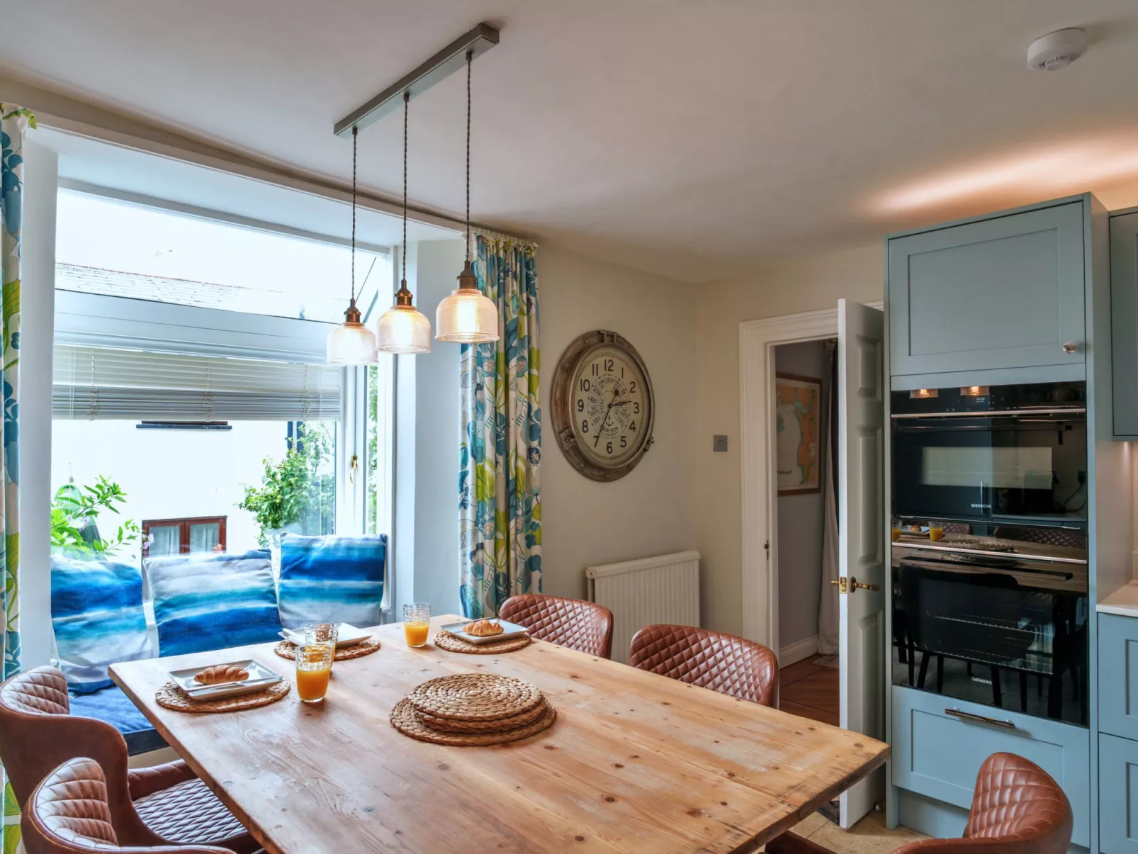 Hillside House-Binnen