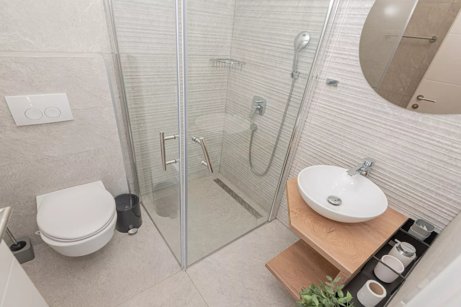 Four-Bedroom Villa With Pool-Badkamer