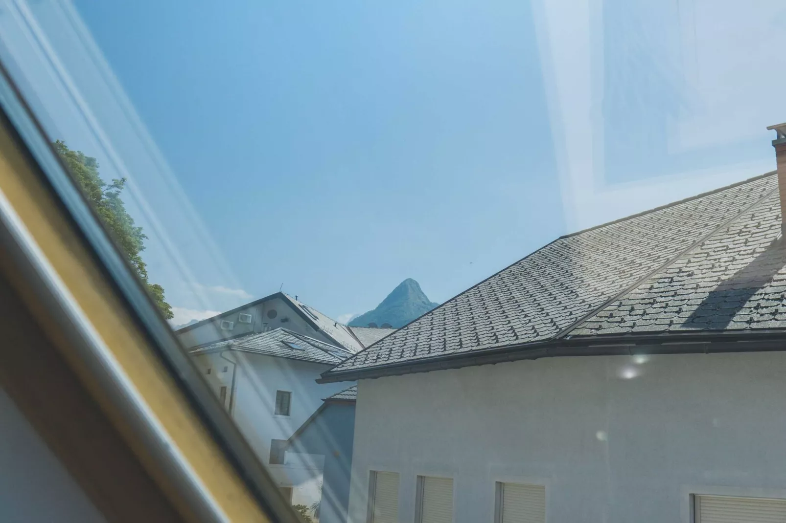 Comfortable Apartment with Mountain View - One Bedroom Apartment-Buitenlucht