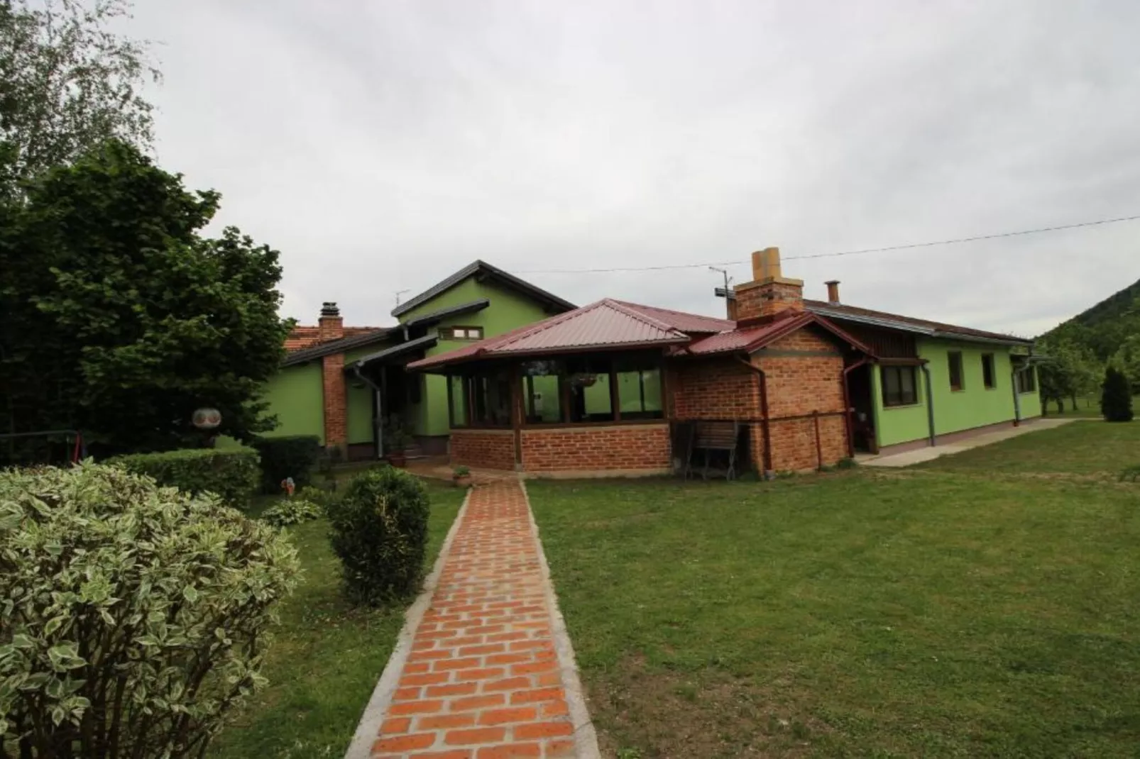 Four bedroom home with river view-Uitzicht