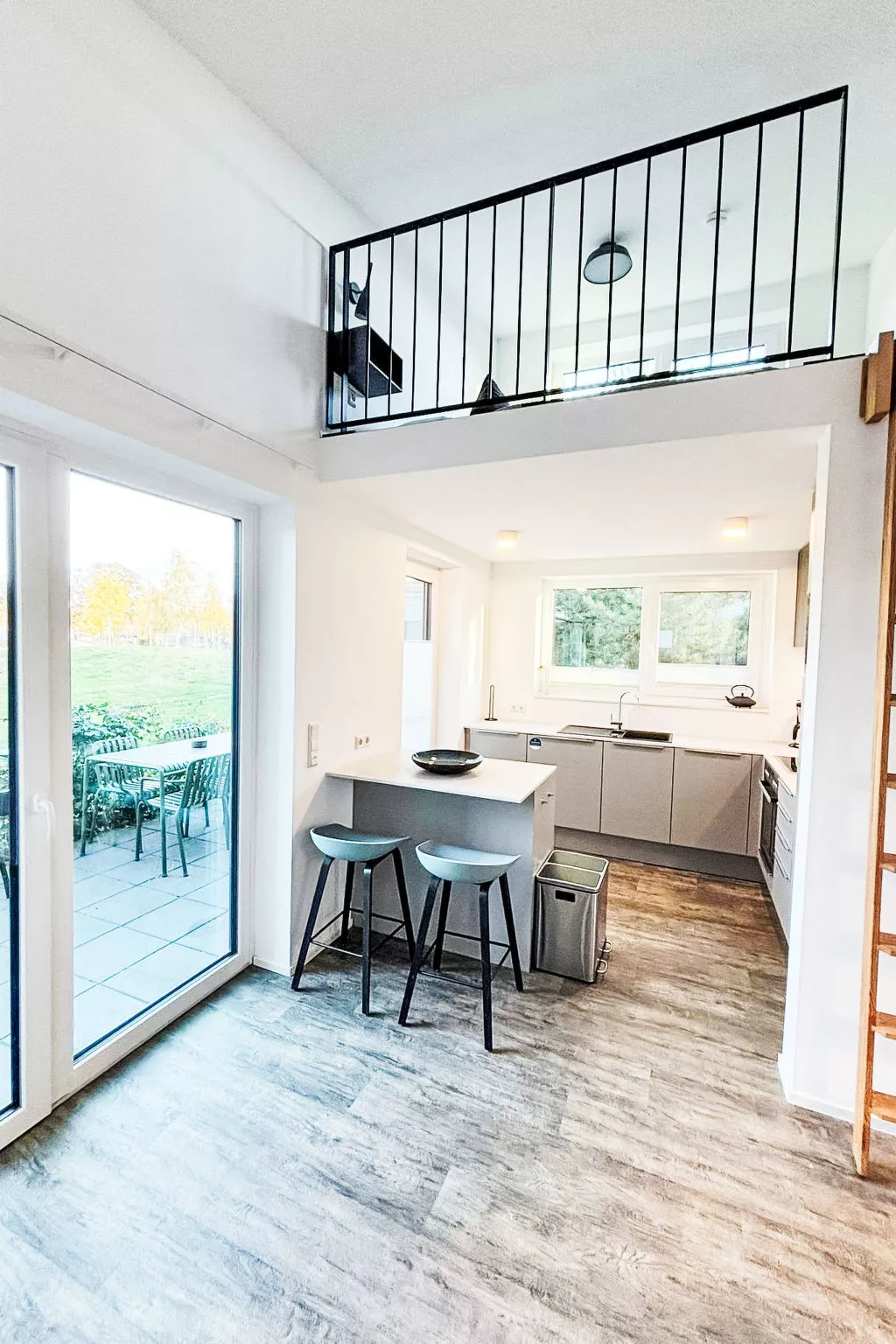 Zwischen den Hügeln (153) - Binnen