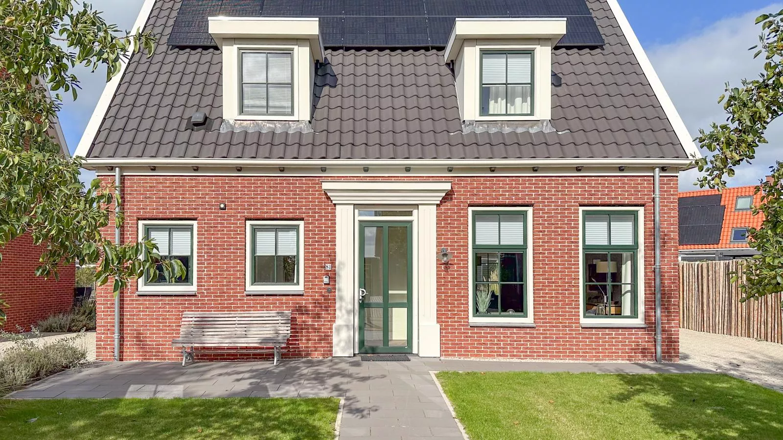 Dune Deluxe 81-Buitenkant zomer