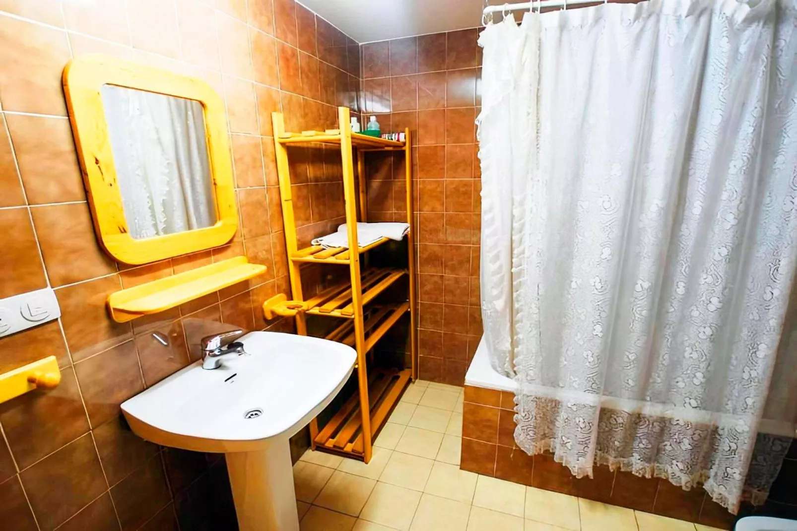 1468-Montebajo-Badkamer