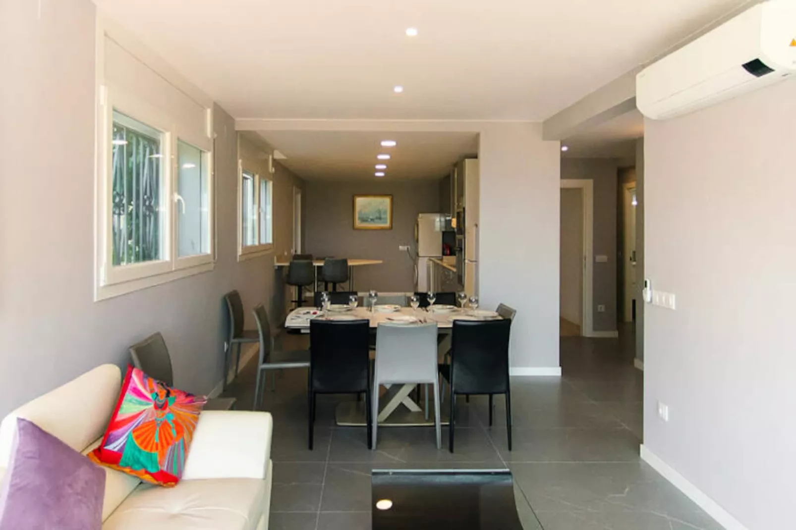 Maison à Roses-Niet-getagd