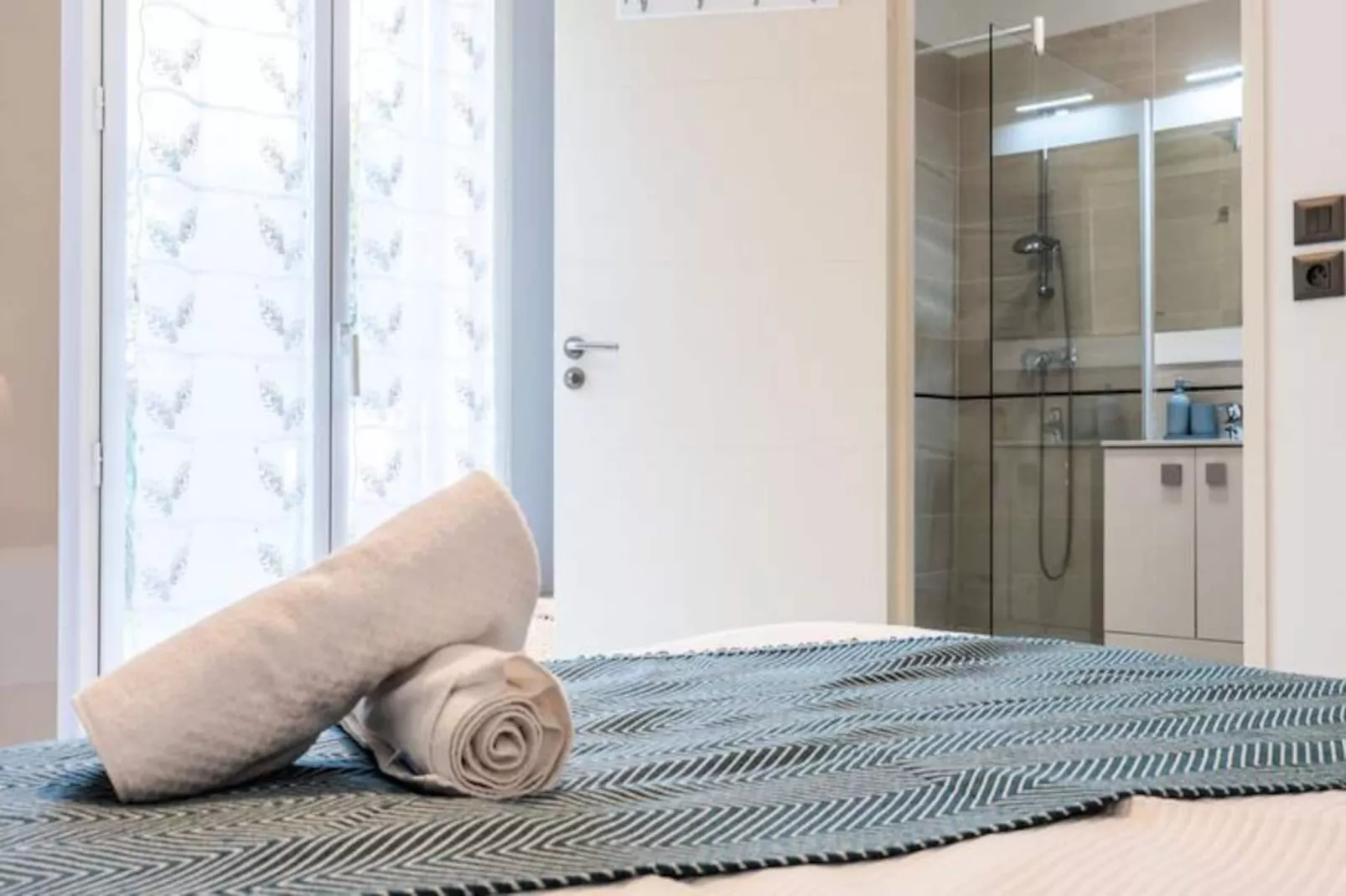 Résidence Rez-de-jardin Palm Beach, Piscine, Plages à Pied-Niet-getagd