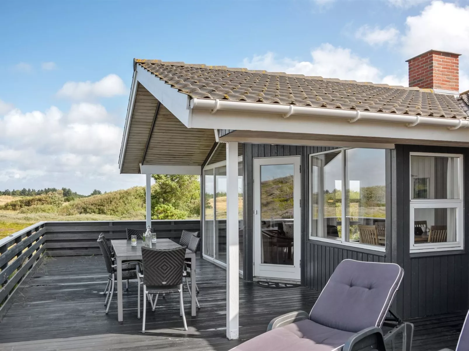 "Electra" - 500m to the fjord-Buiten