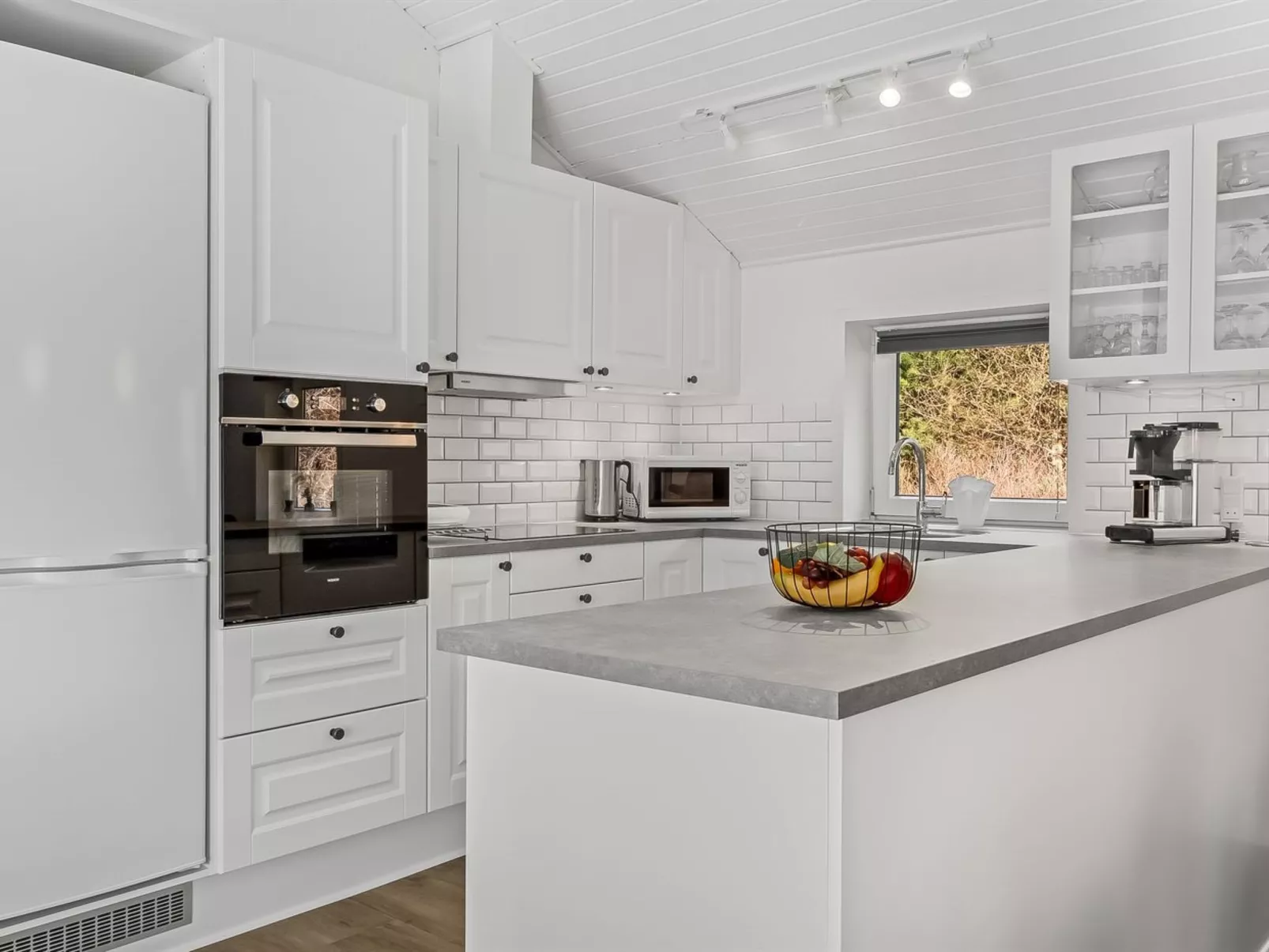 "Cora" - 1km from the sea-Binnen