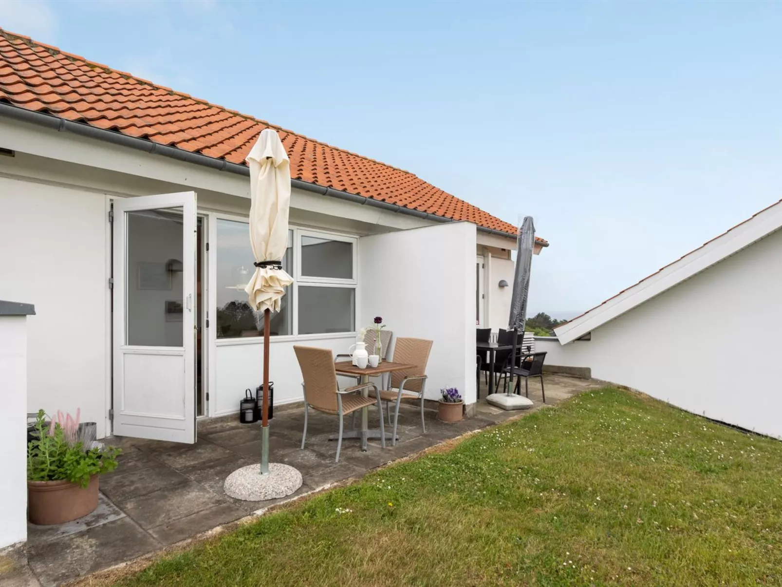 "Roger" - 400m from the sea-Buiten