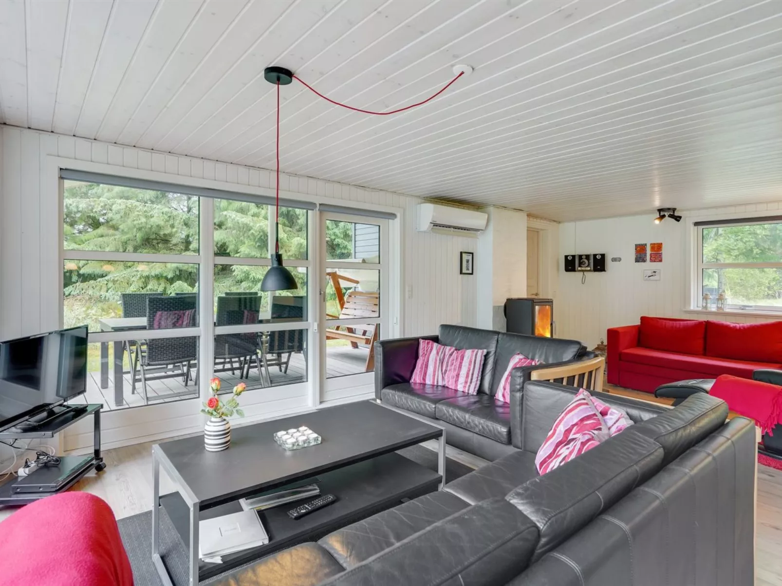 "Dorete" - 2.2km from the sea-Binnen