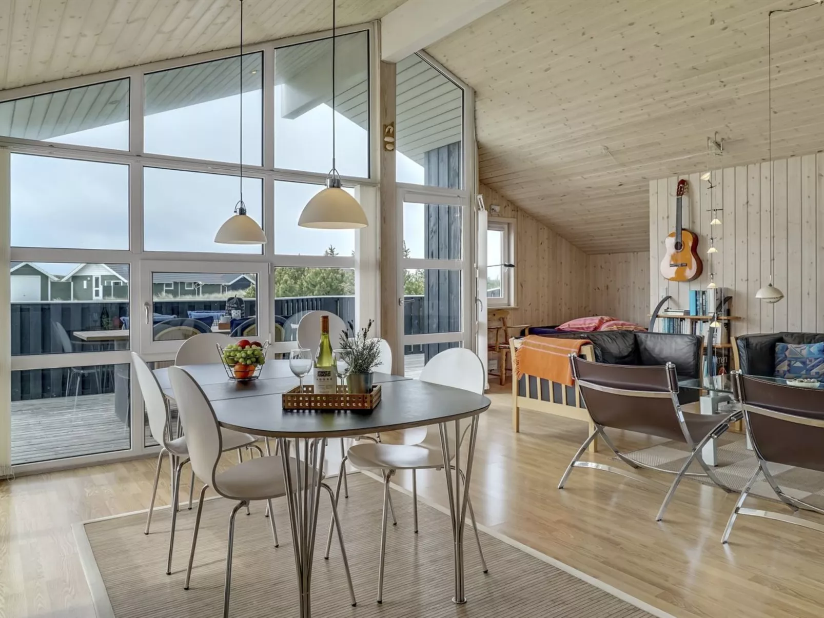 "Emppu" - 400m from the sea-Binnen