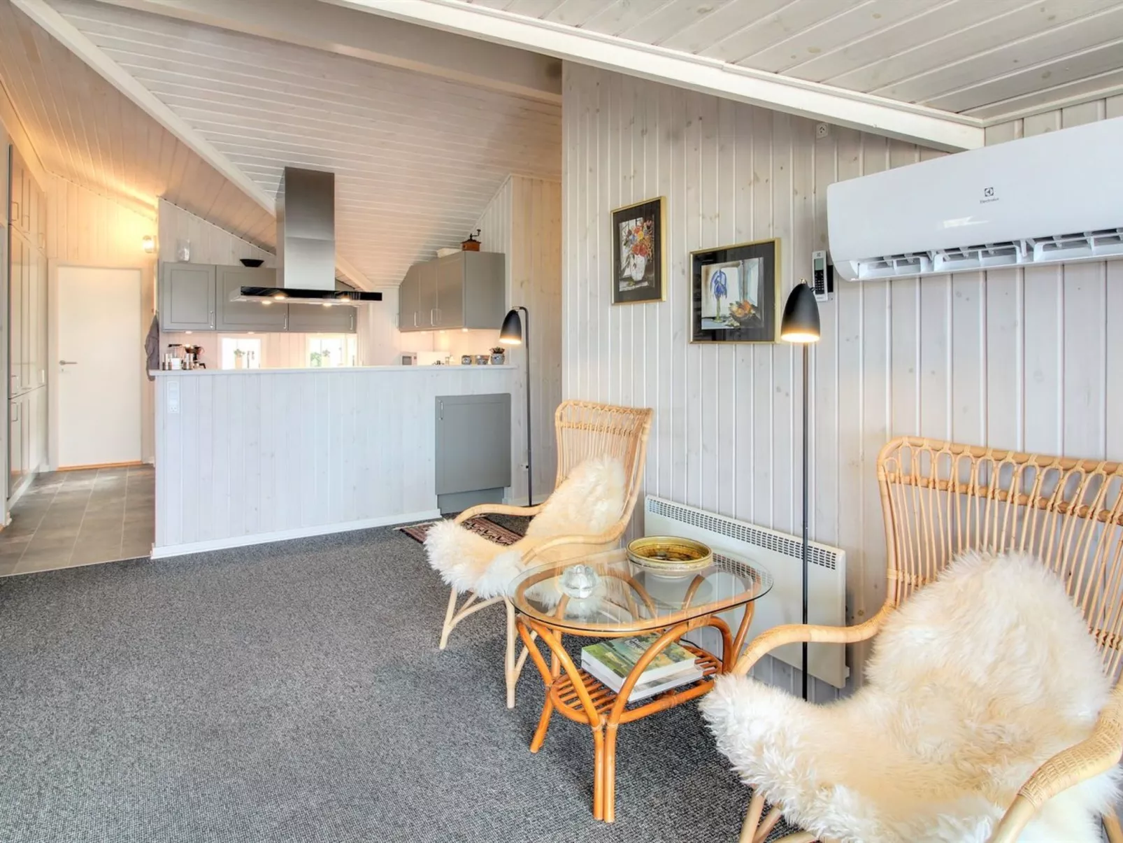 "Thrond" - 200m from the sea-Binnen