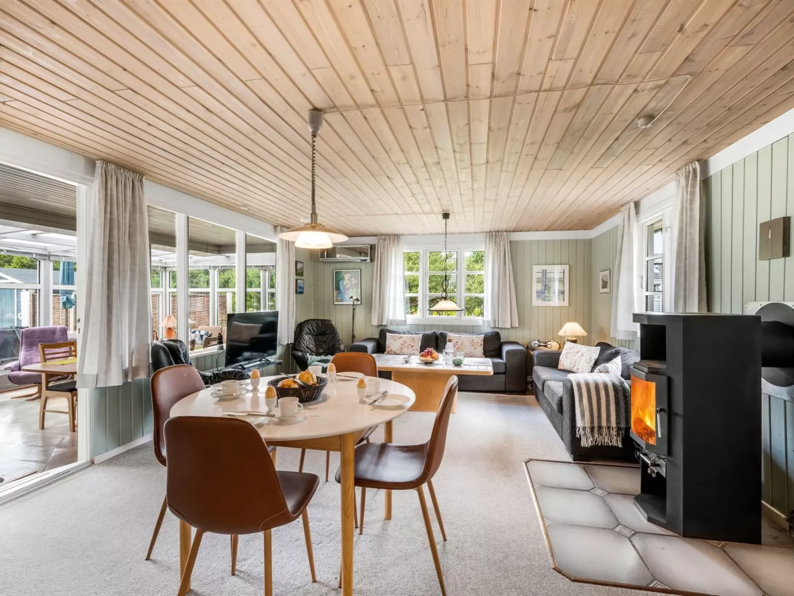 "Yardila" - 1.5km from the sea-Binnen