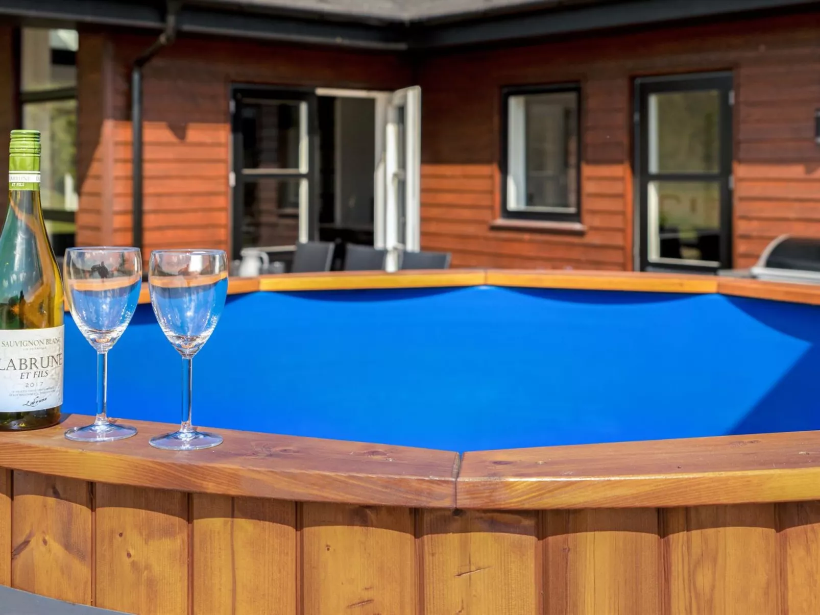 "Moreen" - 1.5km from the sea-Buiten